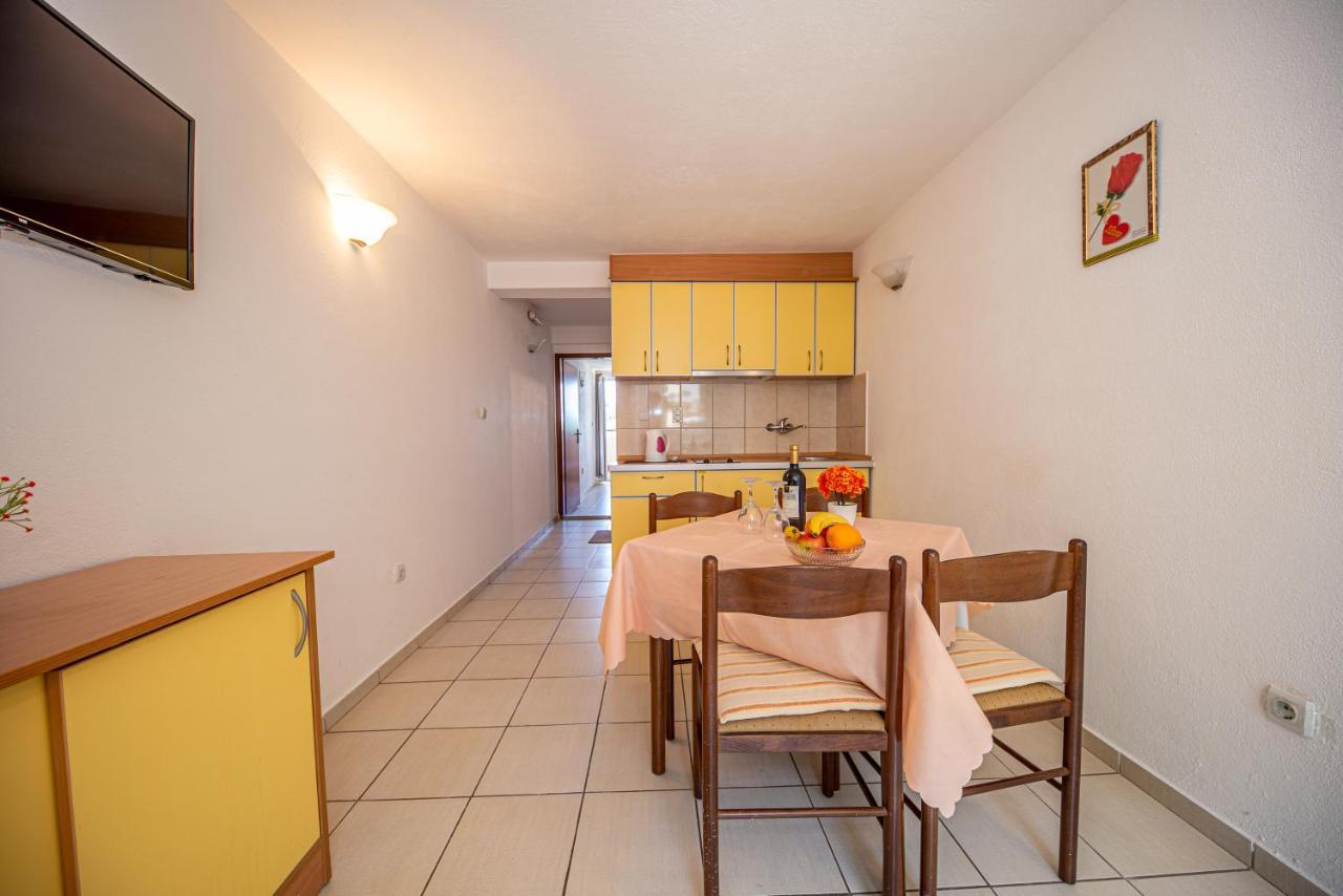 Apartment Knezevic Petrovac Ngoại thất bức ảnh