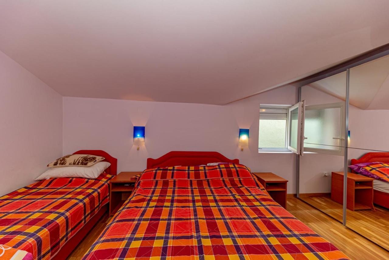Apartment Knezevic Petrovac Ngoại thất bức ảnh