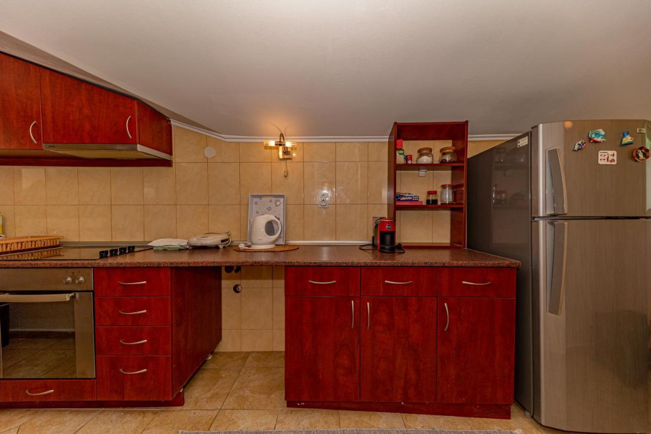 Apartment Knezevic Petrovac Ngoại thất bức ảnh
