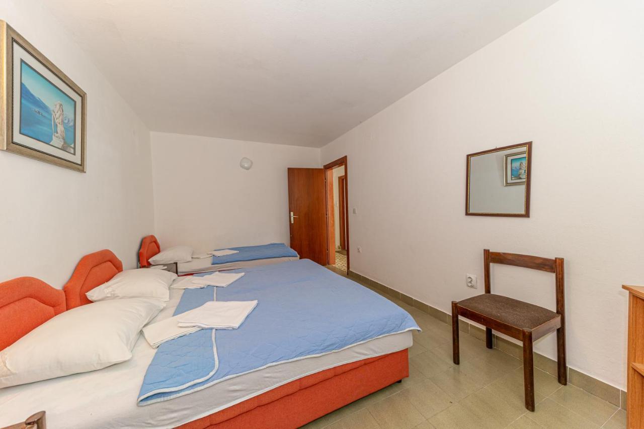 Apartment Knezevic Petrovac Ngoại thất bức ảnh