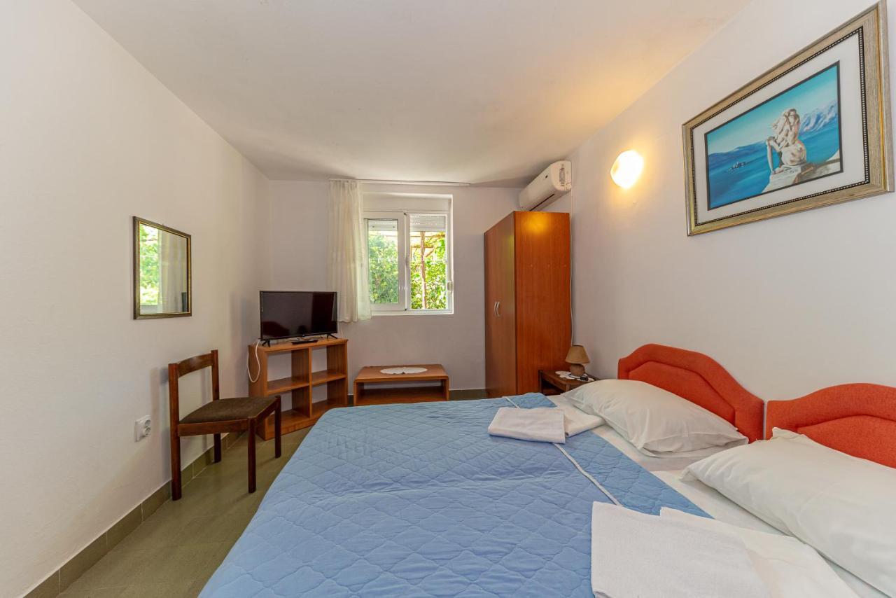 Apartment Knezevic Petrovac Ngoại thất bức ảnh