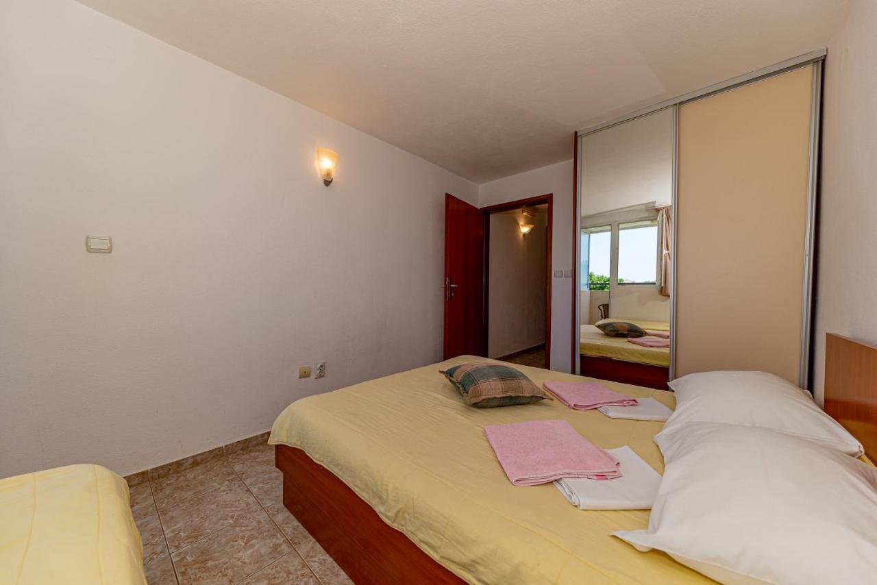 Apartment Knezevic Petrovac Ngoại thất bức ảnh