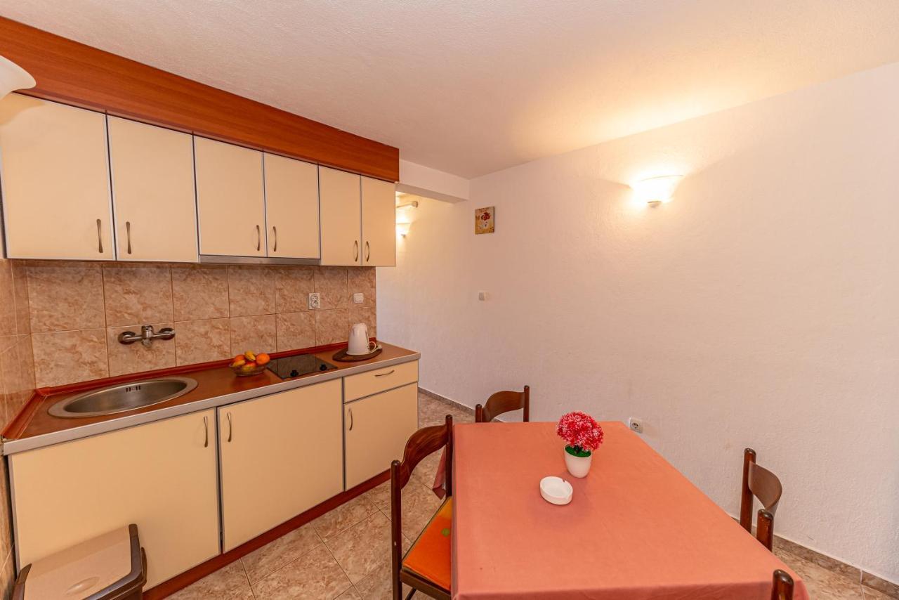 Apartment Knezevic Petrovac Ngoại thất bức ảnh