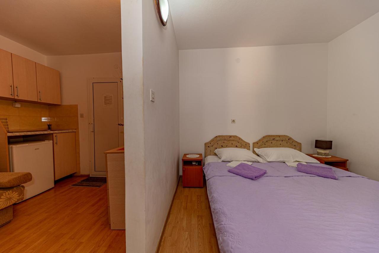 Apartment Knezevic Petrovac Ngoại thất bức ảnh