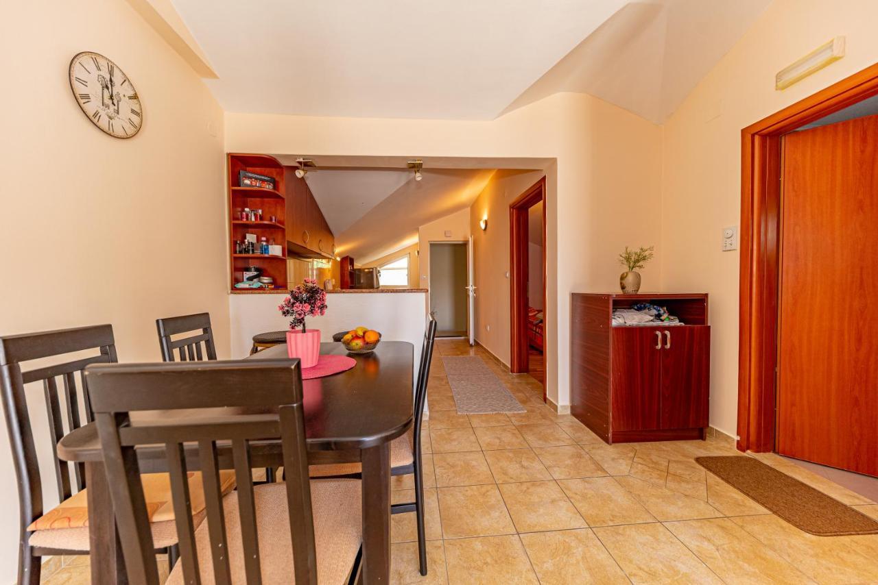 Apartment Knezevic Petrovac Ngoại thất bức ảnh