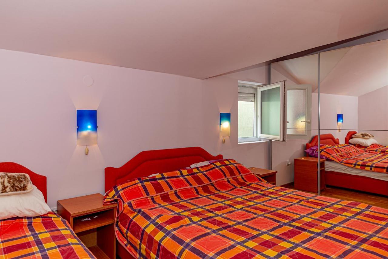 Apartment Knezevic Petrovac Ngoại thất bức ảnh