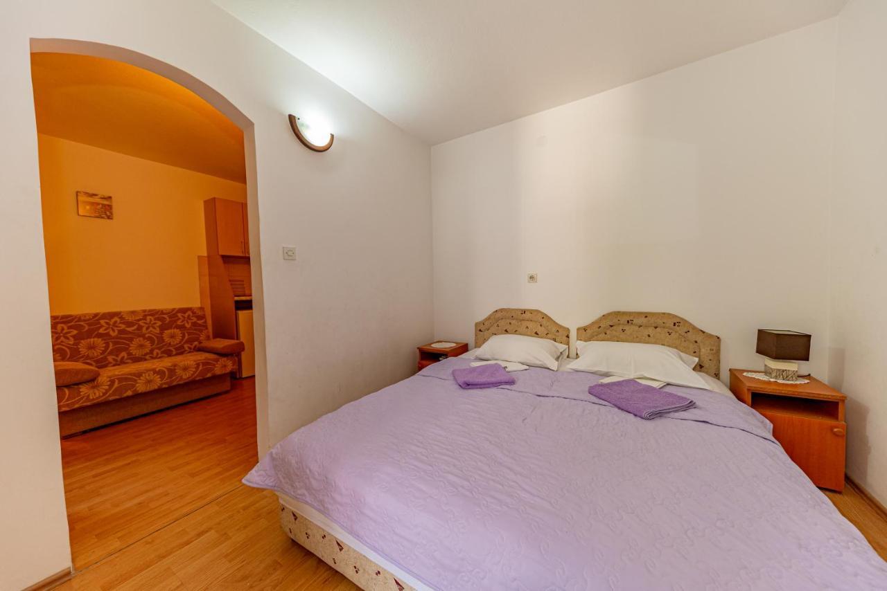 Apartment Knezevic Petrovac Ngoại thất bức ảnh