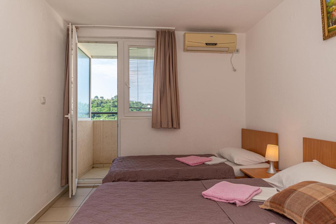 Apartment Knezevic Petrovac Ngoại thất bức ảnh