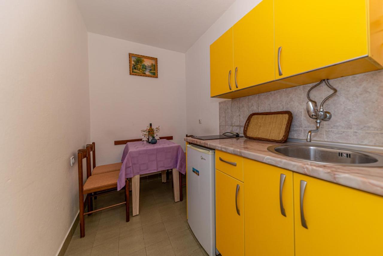 Apartment Knezevic Petrovac Ngoại thất bức ảnh
