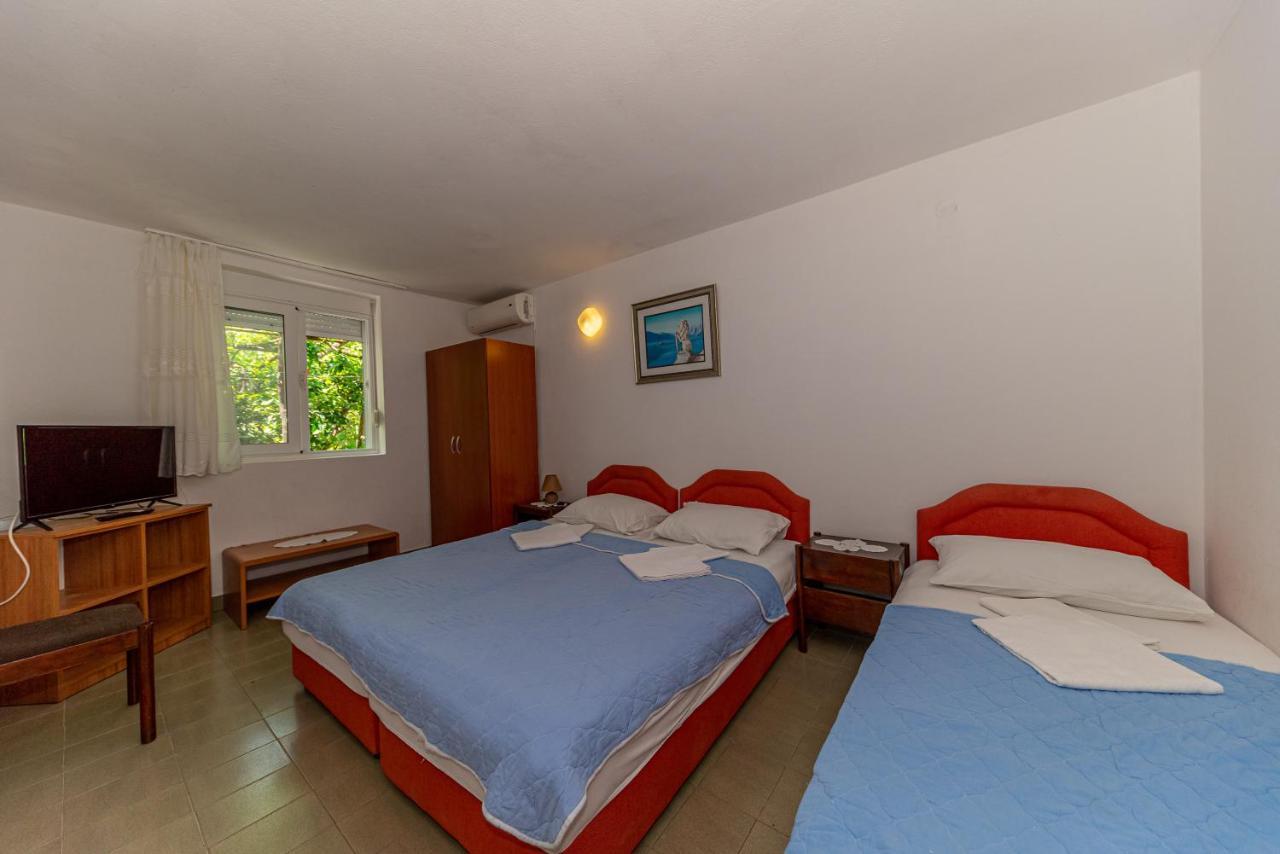 Apartment Knezevic Petrovac Ngoại thất bức ảnh