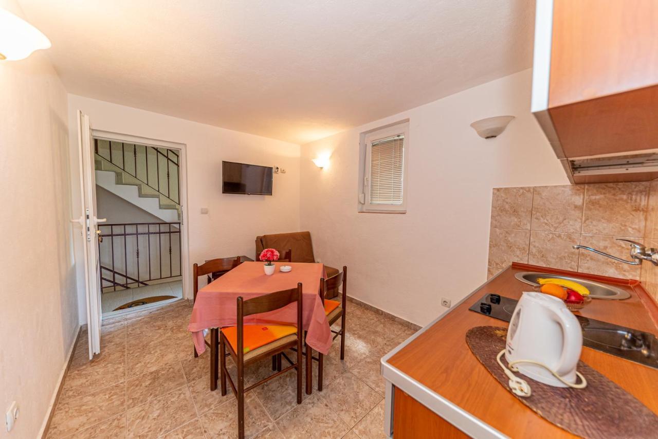 Apartment Knezevic Petrovac Ngoại thất bức ảnh